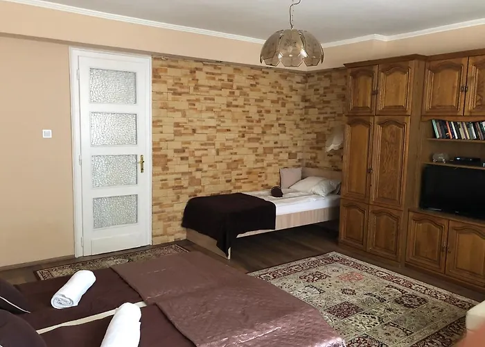 Renata Vendeghaz 3* Erlau